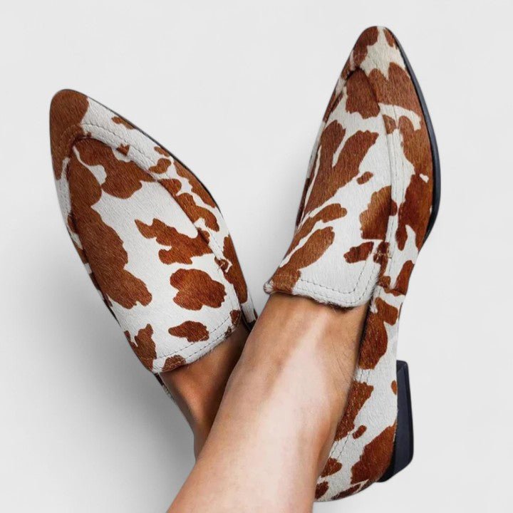 Wei Ling | Classic White Loafers