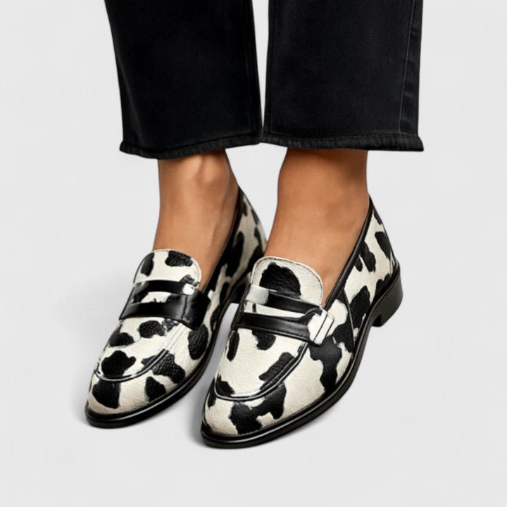 Jasmine | Classic Black Loafers